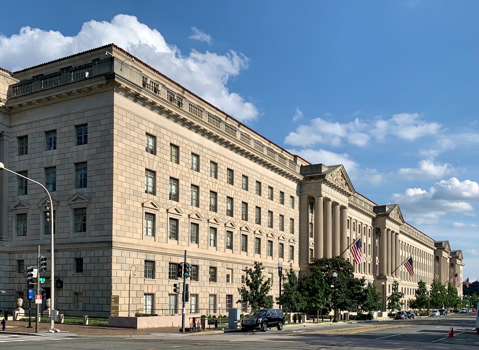The Herbert C. Hoover Building in Washington, D.C., headquarters of the U.S. Department of Commerce and its Bureau of Industry and Security, which administers U.S. export controls.